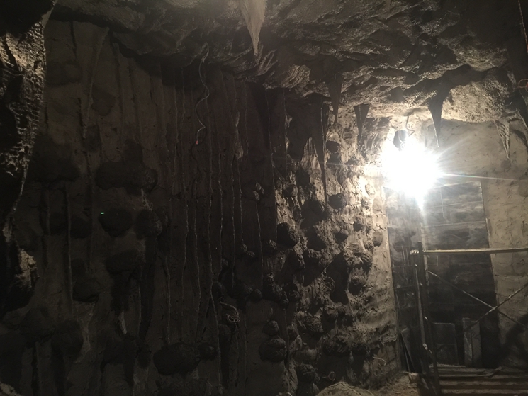 普格武漢生態園塑石假山