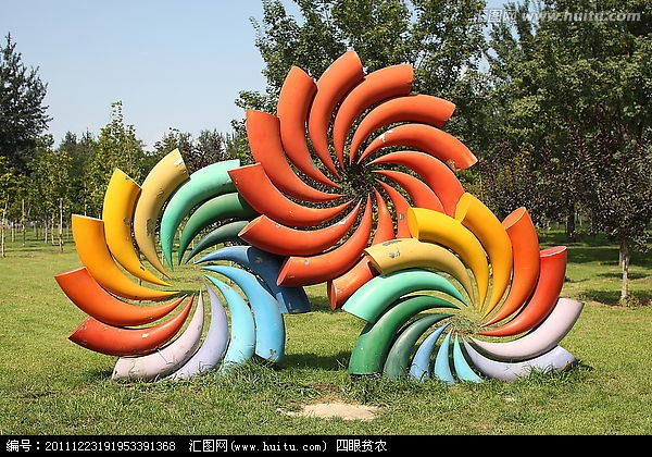 玻璃鋼雕塑的脫模和修整具體怎么操作?